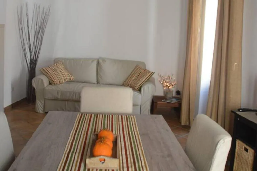 Apartment Vecchio Cortile Home Holidays Palermo