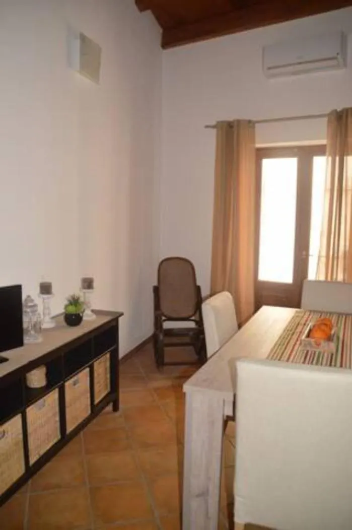 Apartment Vecchio Cortile Home Holidays Palermo